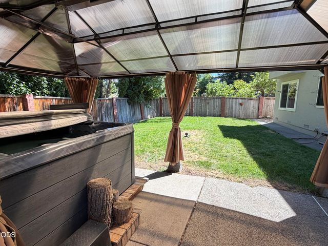 441 Silverado Circle, Medford, OR 97504