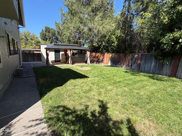 441 Silverado Circle, Medford, OR 97504