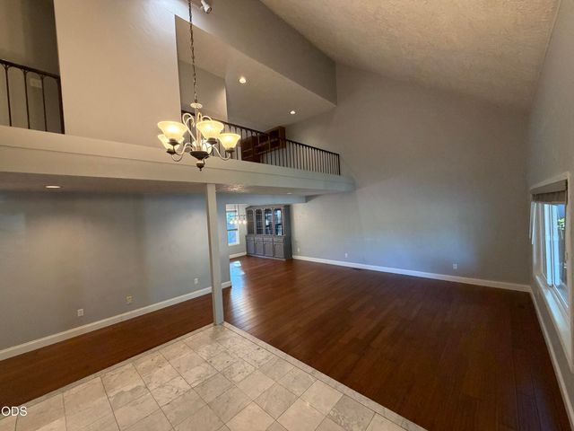 441 Silverado Circle, Medford, OR 97504