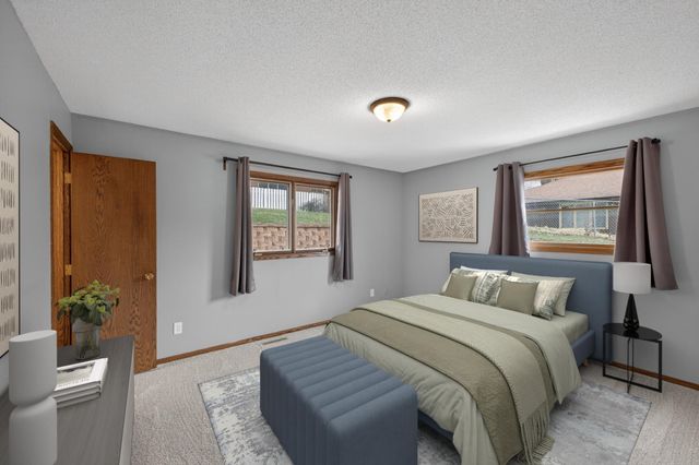 641 20th Street NE, Rochester, MN 55906