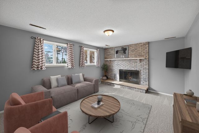 641 20th Street NE, Rochester, MN 55906