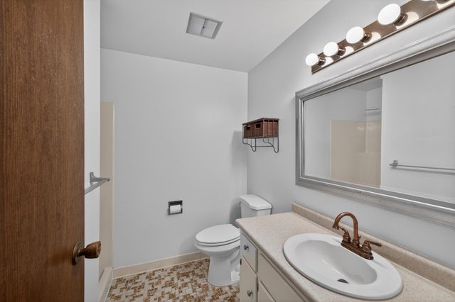 641 20th Street NE, Rochester, MN 55906