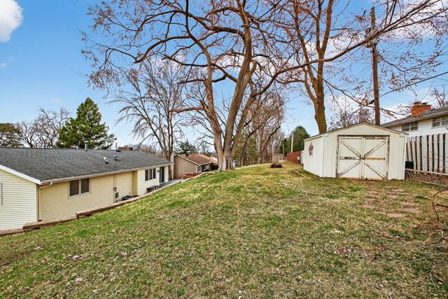 641 20th Street NE, Rochester, MN 55906