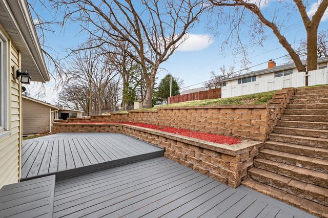 641 20th Street NE, Rochester, MN 55906