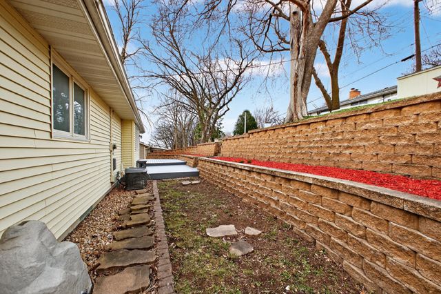 641 20th Street NE, Rochester, MN 55906