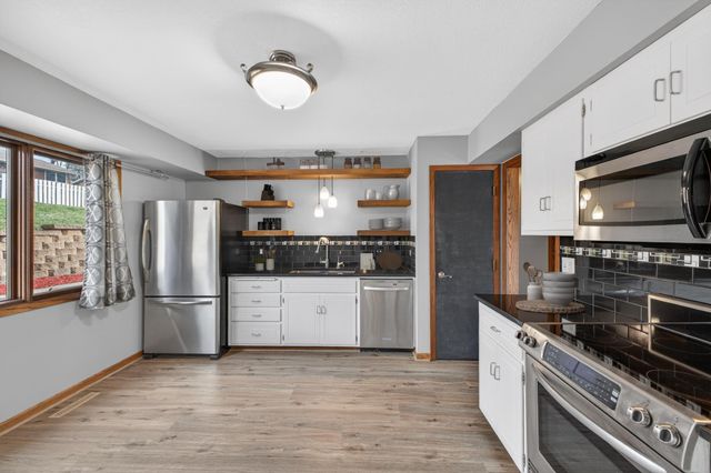 641 20th Street NE, Rochester, MN 55906