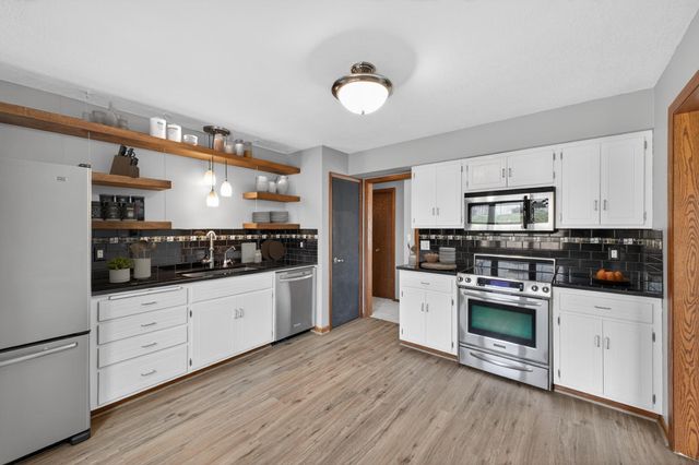 641 20th Street NE, Rochester, MN 55906