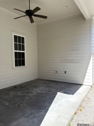 9309 Artist Ct, Baton Rouge, LA 70809