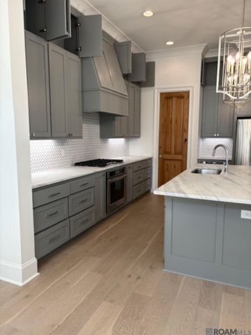 9309 Artist Ct, Baton Rouge, LA 70809