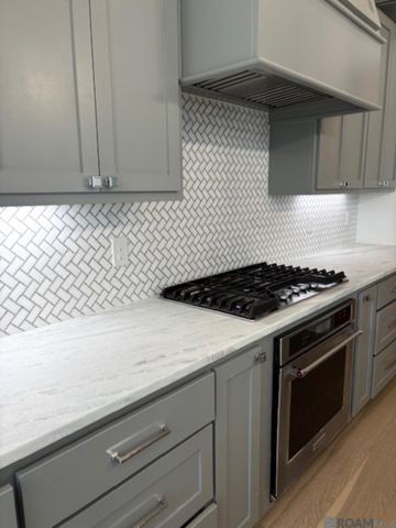 9309 Artist Ct, Baton Rouge, LA 70809