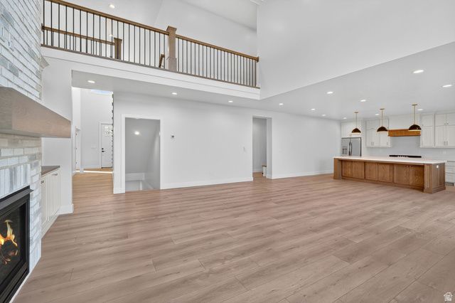 890 N WHIPPLE DR, Lehi, UT 84043