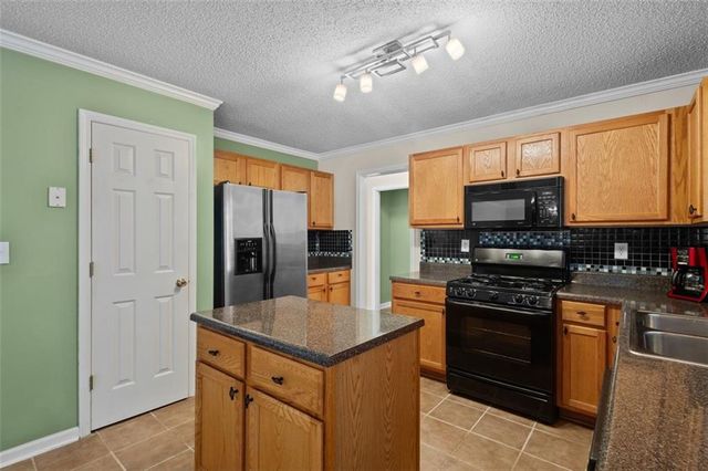 1835 Winding Crossing Trail, Fairburn, GA 30213