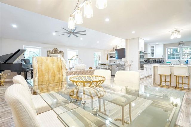 659 Lynn Valley SW Road, Atlanta, GA 30311