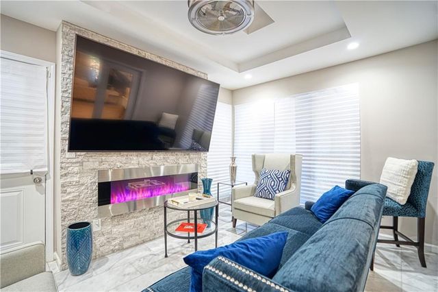 659 Lynn Valley SW Road, Atlanta, GA 30311