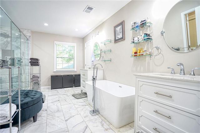 659 Lynn Valley SW Road, Atlanta, GA 30311