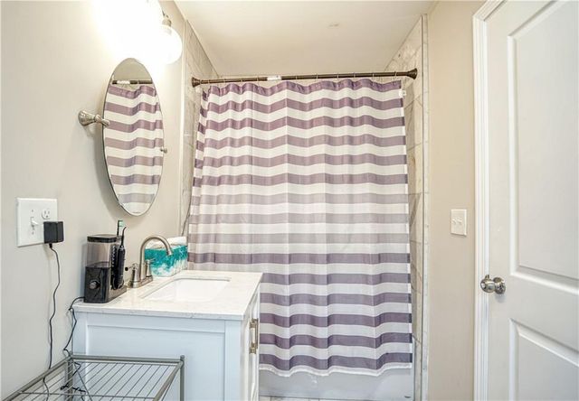 659 Lynn Valley SW Road, Atlanta, GA 30311