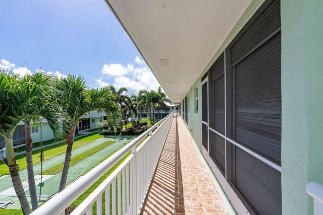 2100 NE 38th Street 229, Lighthouse Point, FL 33064