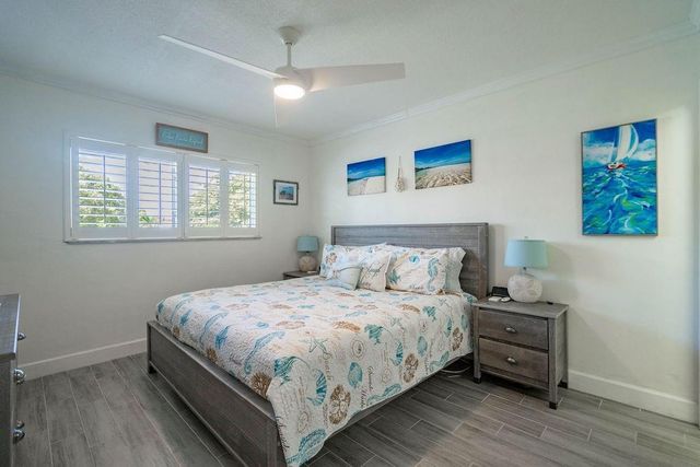 2100 NE 38th Street 229, Lighthouse Point, FL 33064
