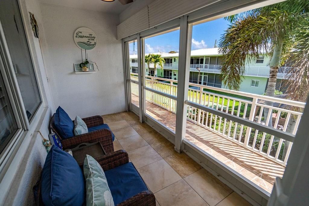 2100 NE 38th Street 229, Lighthouse Point, FL 33064