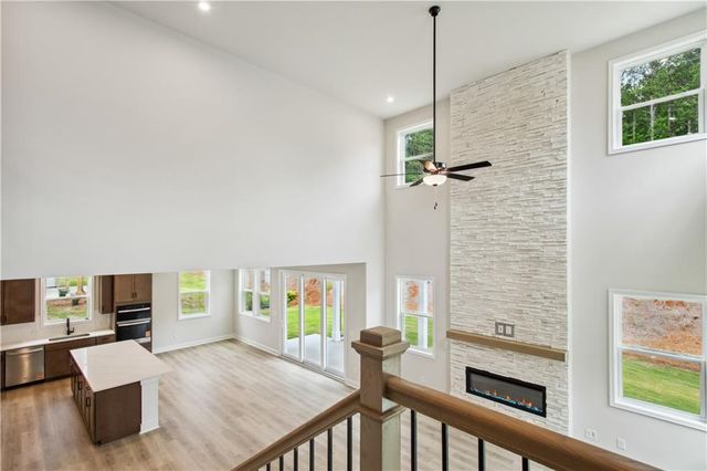 719 Crossroad SW Court, Powder Springs, GA 30127