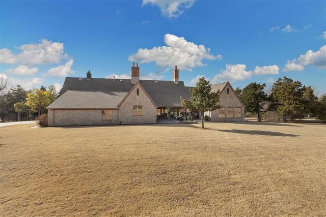 10300 S Czech Hall Road, Mustang, OK 73064