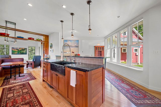 111 High Birches Road, Waterbury, VT 05676