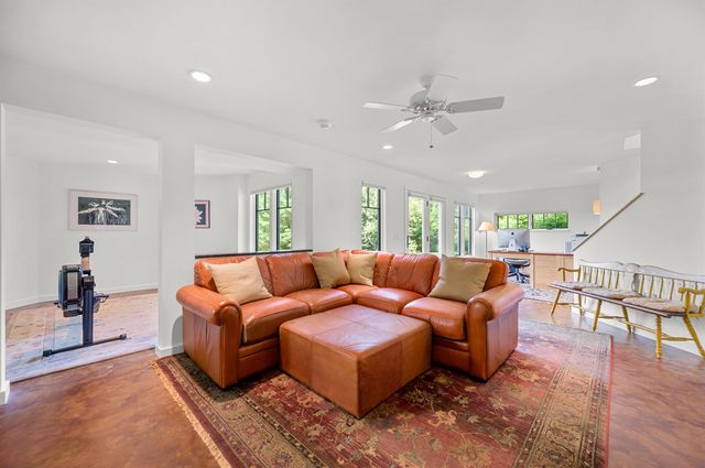 111 High Birches Road, Waterbury, VT 05676