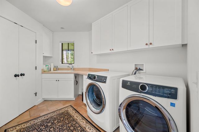 111 High Birches Road, Waterbury, VT 05676