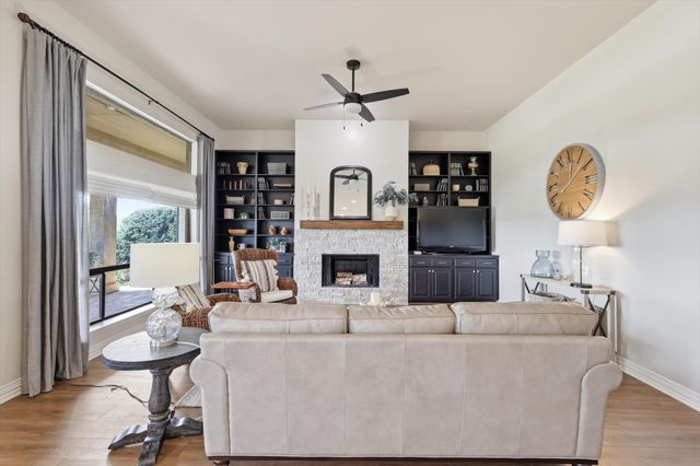 9801 Cypress Street, Denton, TX 76207