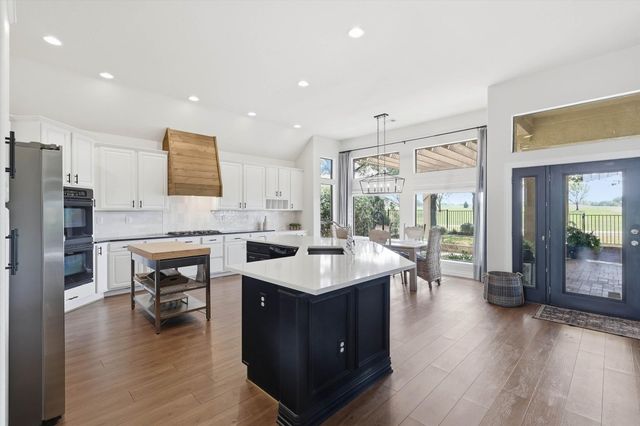 9801 Cypress Street, Denton, TX 76207