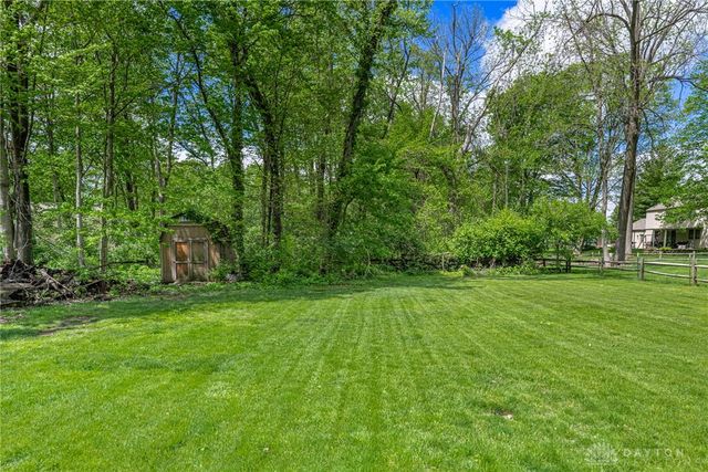 4295 Fowler Drive, Bellbrook, OH 45305