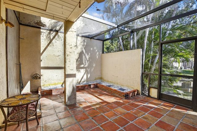 1261 NW 99th Terrace 47, Pembroke Pines, FL 33024