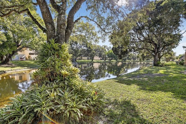 1261 NW 99th Terrace 47, Pembroke Pines, FL 33024