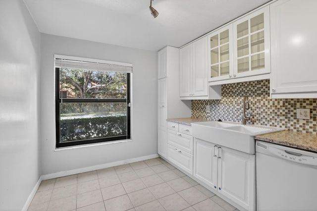 1261 NW 99th Terrace 47, Pembroke Pines, FL 33024