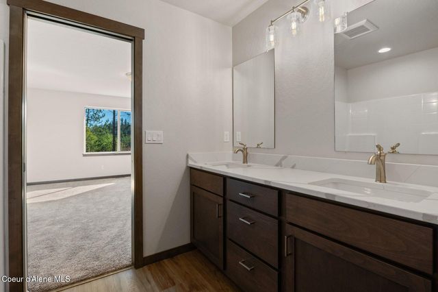 25833 N Dickens Rd, Athol, ID 83801