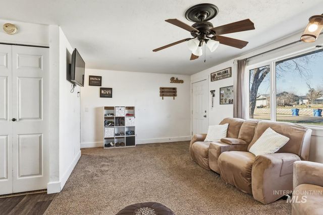 10087 W Vixen Drive, Boise, ID 83709