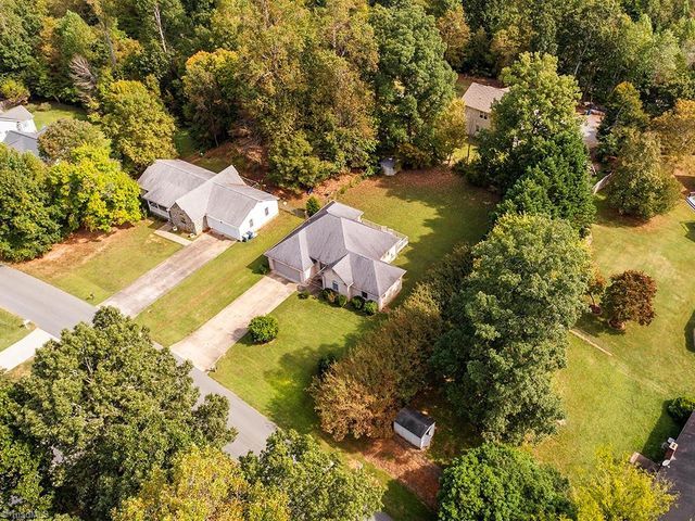 609 Rockwood Drive, Graham, NC 27253