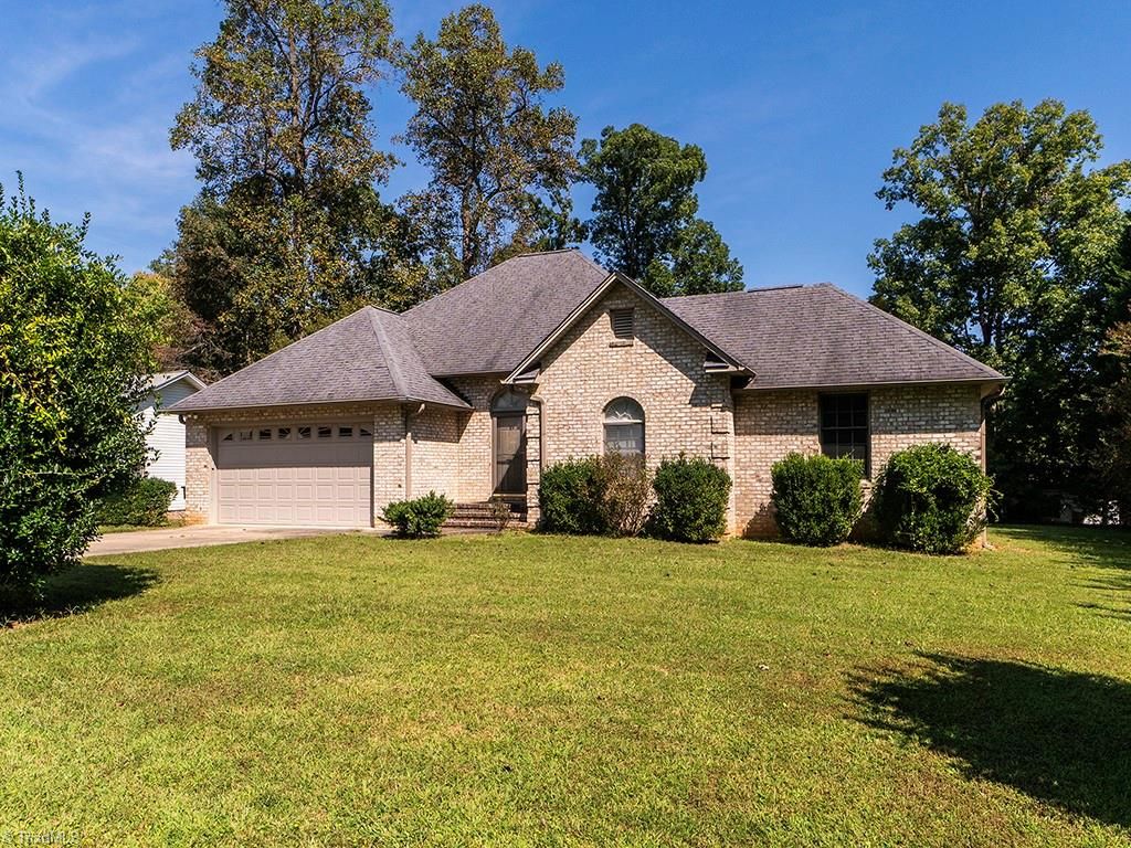 609 Rockwood Drive, Graham, NC 27253