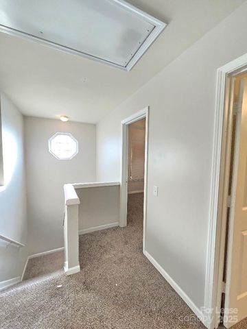 5320 Peach Place Lane, Charlotte, NC 28216