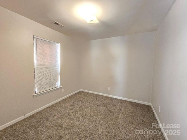 5320 Peach Place Lane, Charlotte, NC 28216