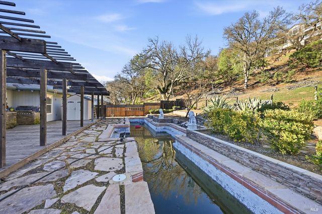 19336 Mountain Mdw N, Hidden Valley Lake, CA 95467