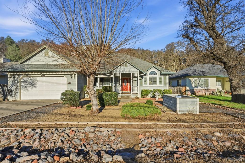 19336 Mountain Mdw N, Hidden Valley Lake, CA 95467