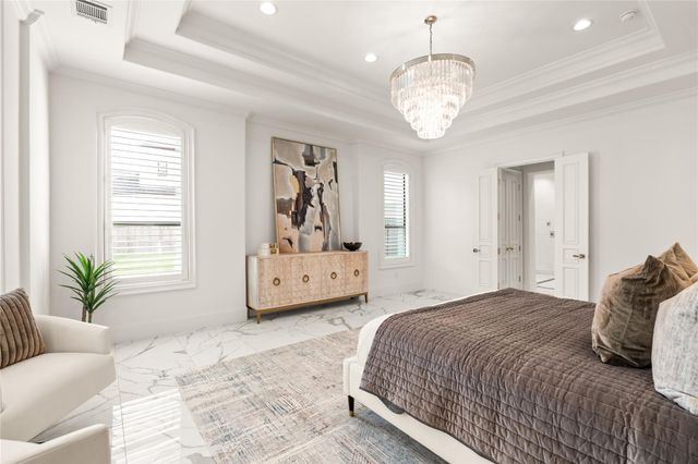 5142 Huckleberry Circle, Houston, TX 77056