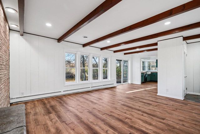 5686 N River Forest DRIVE, Glendale, WI 53209