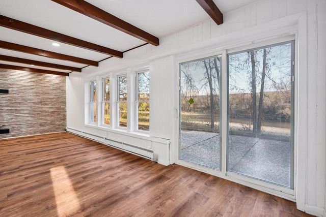 5686 N River Forest DRIVE, Glendale, WI 53209