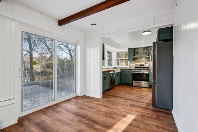 5686 N River Forest DRIVE, Glendale, WI 53209