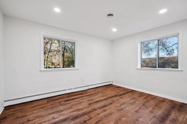 5686 N River Forest DRIVE, Glendale, WI 53209