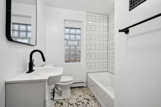 5686 N River Forest DRIVE, Glendale, WI 53209