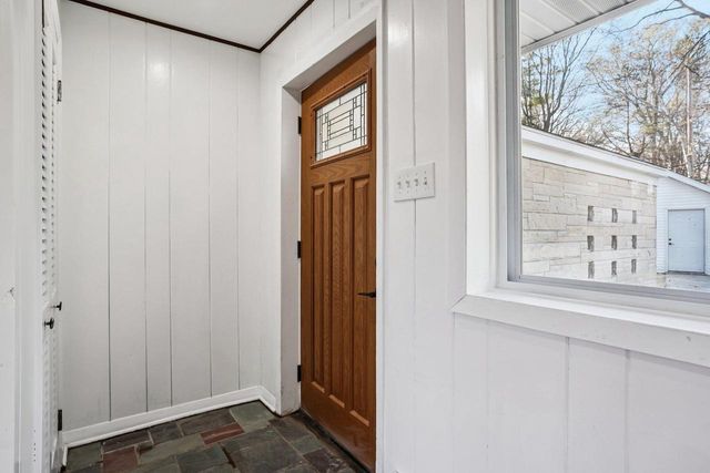 5686 N River Forest DRIVE, Glendale, WI 53209