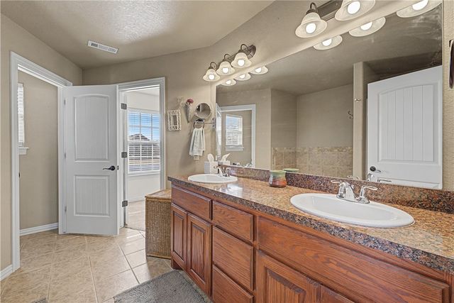 706 Sedgwick Drive, Prairie Grove, AR 72753